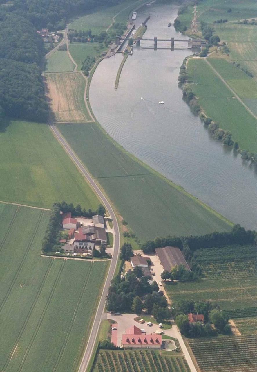 Ferienwohnungen Maintal Karlstadt Buitenkant foto