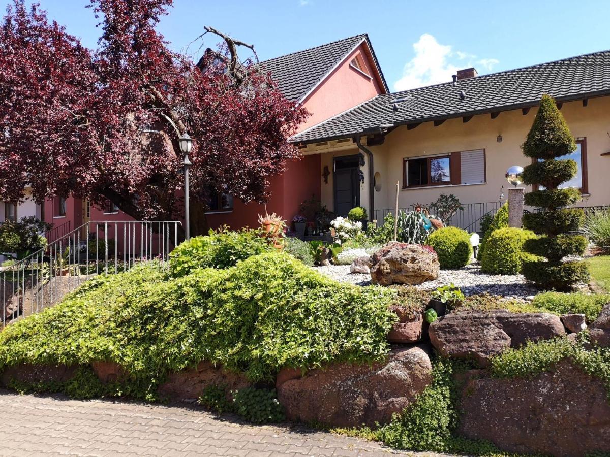Ferienwohnungen Maintal Karlstadt Buitenkant foto